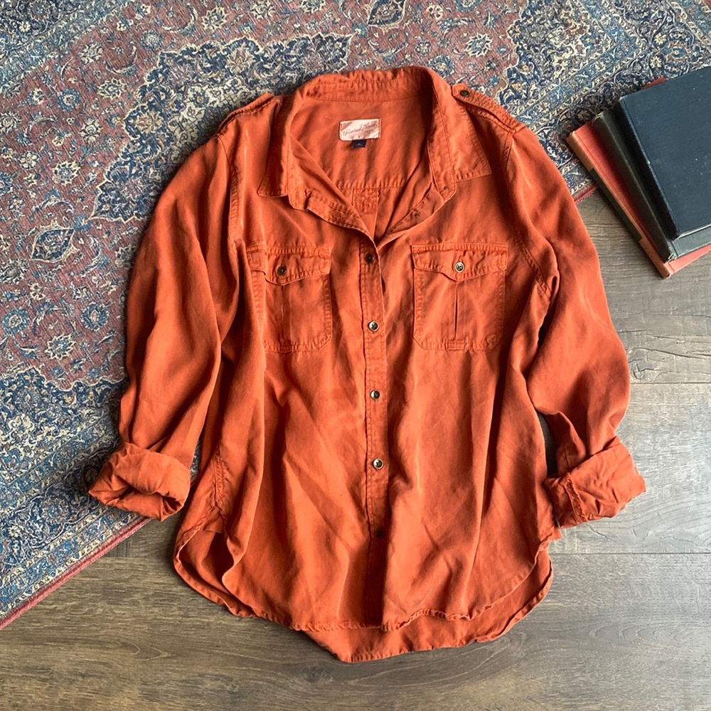 Burnt Orange Button-Down Long Sleeve Shirt – Size Medium